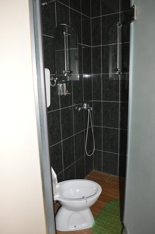 Pansion Lug Otel Belgrad Oda fotoğraf